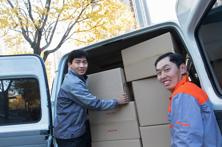 装卸搬运 物流系统中的核心环节与优化策略